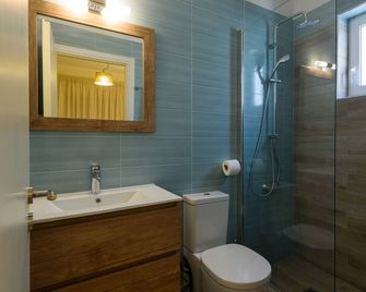 Coastal Dreamy Retreat, Dive in Dimitra's Paradise - Foinikounta - Badkamer