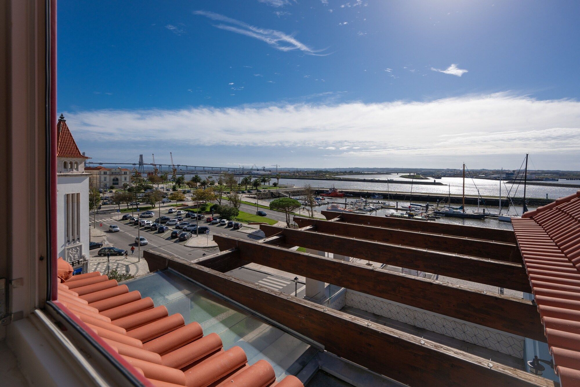 Dona Maria Hotel - פיגרה דה פוז - מרפסת