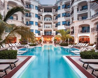 Hilton Playa Del Carmen Adult Only Resort - Playa del Carmen - Zwembad