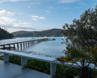 Boaties Paradise - Charming waterfront cottage. - Kawau Island - Balcony