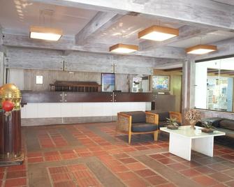 Delphin Beach Hotel - Guarujá - Front desk