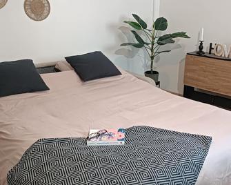 Studio totalement meublé L'ethnique - Rombas - Schlafzimmer