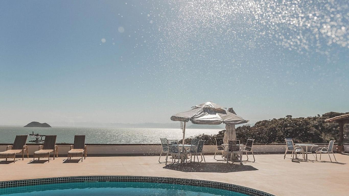 Colonna Galapagos Garden Hotel