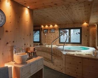 Alpen Hotel Chalet - Valdidentro