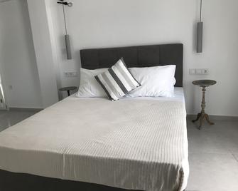 Ammos Luxury Studios - Parikia - Habitació