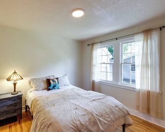Charming Hamilton Hideaway Half-MI To Ma - Hamilton