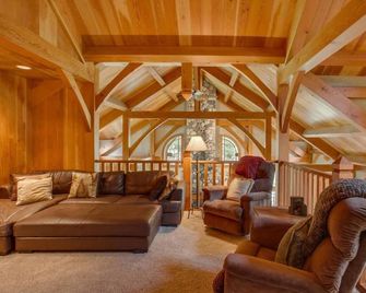 Snowgrass Lodge - A River & Mountain Retreat - Leavenworth - Salon