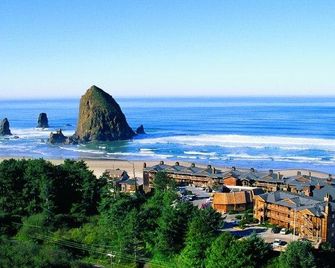 Hallmark Resort in Cannon Beach - Cannon Beach - Building