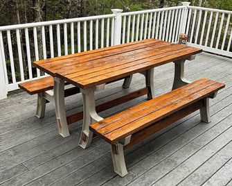 Charming 3-bedroom with private hot tub, in adorable Waterford, Maine . - Waterford - Balcón