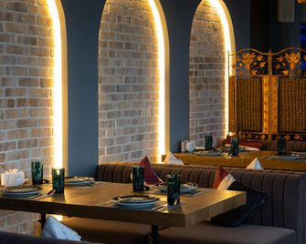 شامسان أيربورت هوتل - تاشكينت - مطعم