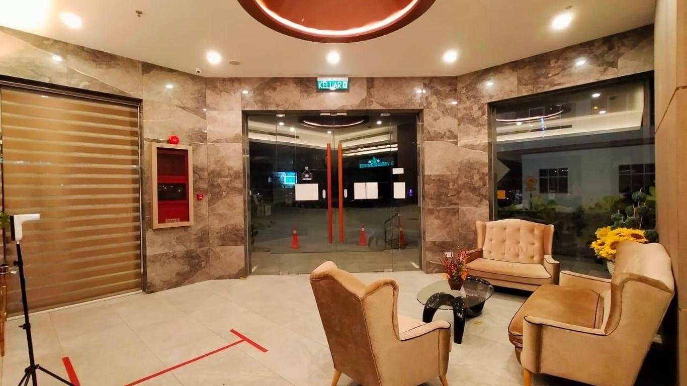 Spring Season Hotel