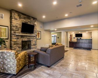 Cobblestone Inn & Suites - Barron - Barron - Lobby