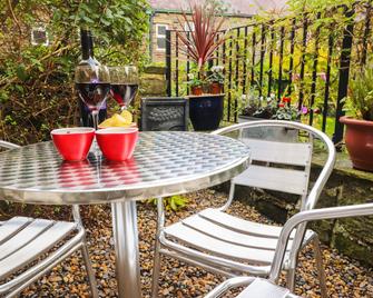 Heather Corner - Keighley - Patio