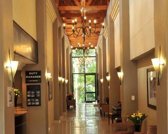 Safari Hotel & Convention Centre - Rustenburg - Lobby