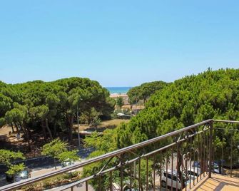 Hotel Rodsan Suizo - Castelldefels - Balcony