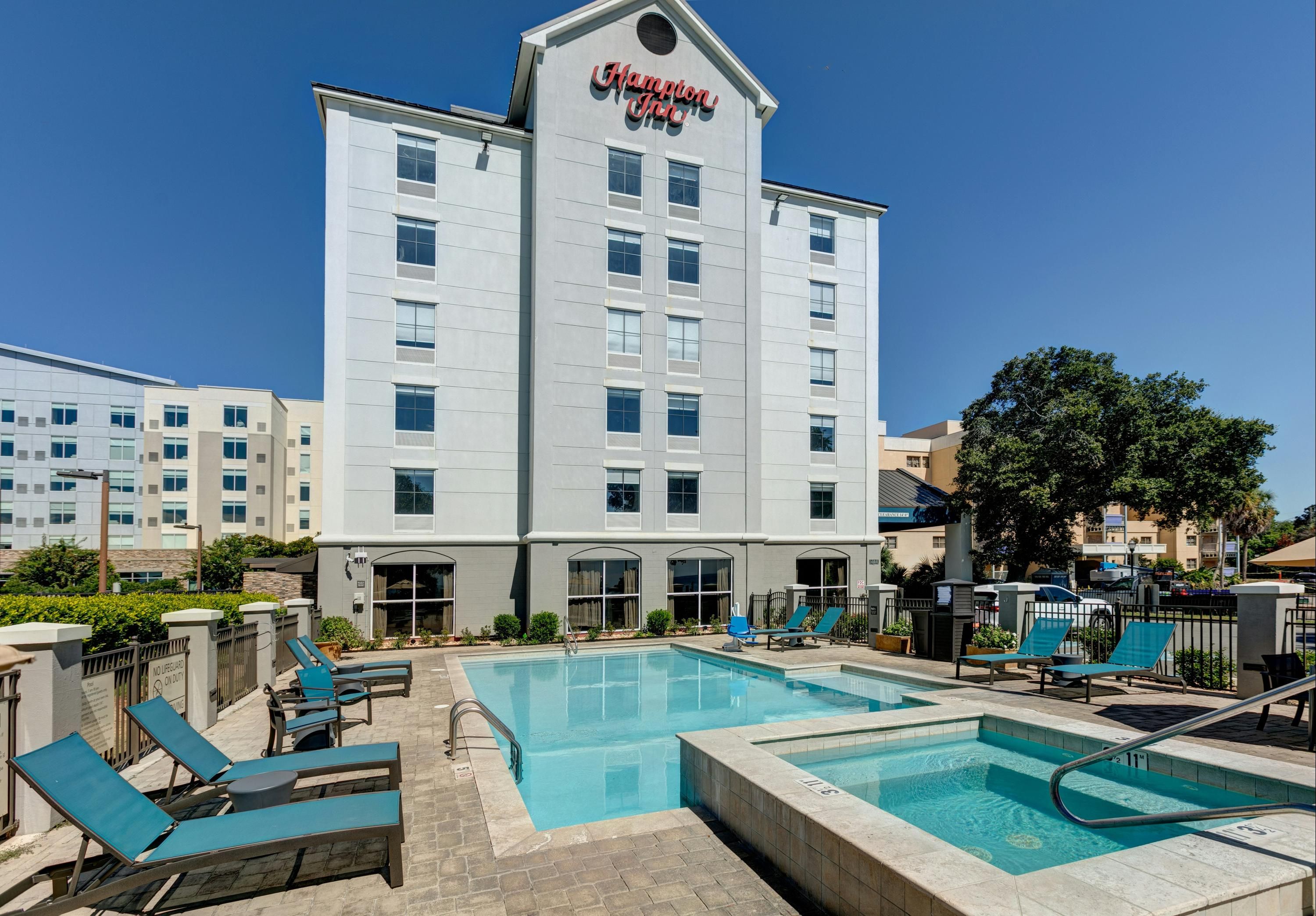 Hampton Inn Biloxi - Biloxi - Building