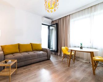 Studio 53 - Modern Apt. close to Metro & IOR Parc with free Parking - Bucarest - Sala de estar
