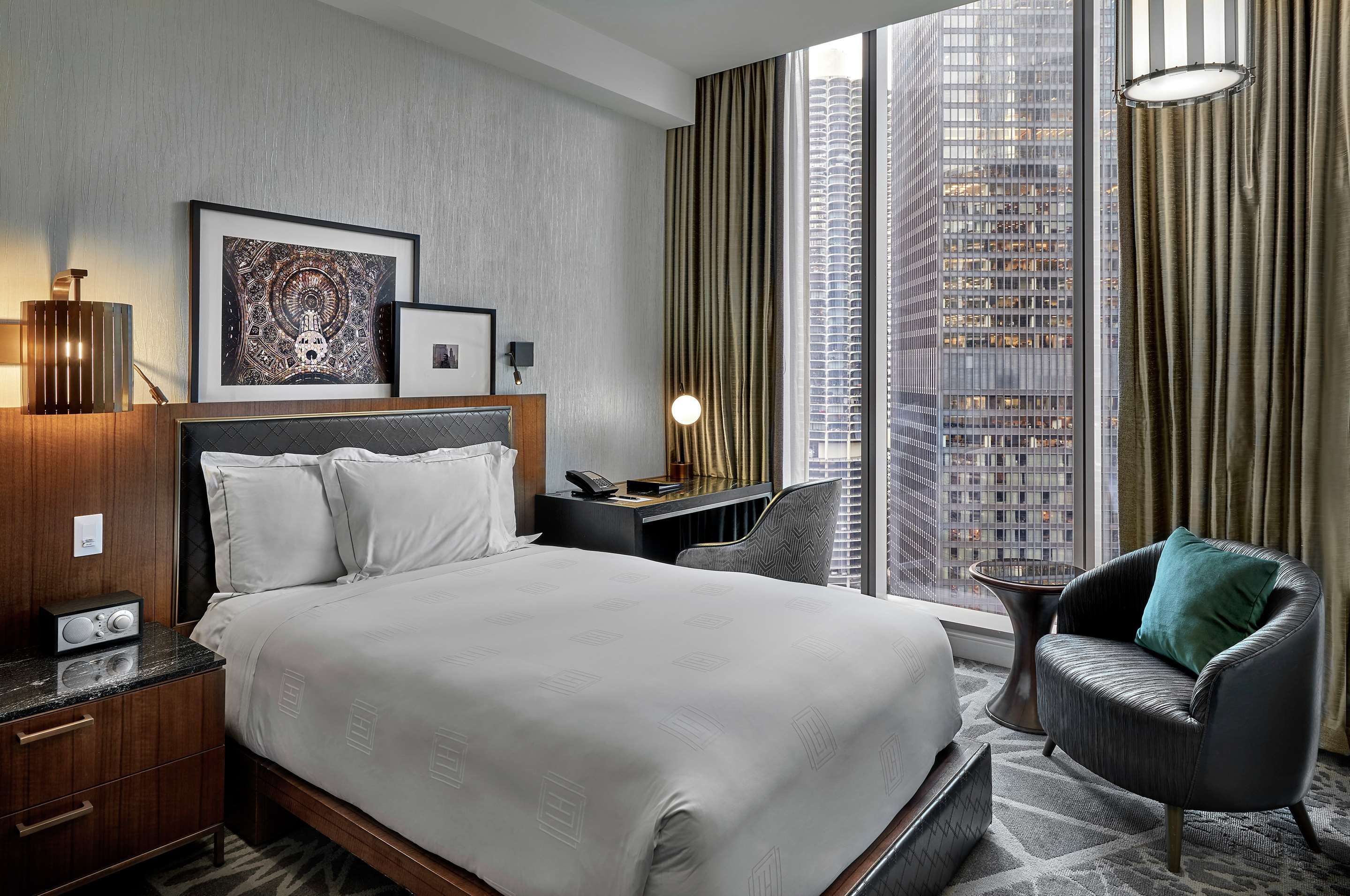 Bedroom view of LondonHouse Chicago, Curio Collection by Hilton
