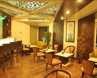 綠橄欖酒店 - 奧蘭加巴德 - 餐廳