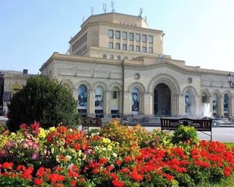 Arm Hostel - Ereván - Recepción