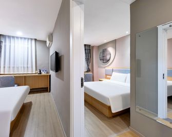 Home Inn Qinhuangdao Northeastern University Zhujiang Avenue - Qinhuangdao - Bedroom
