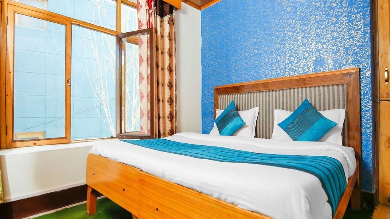 OYO 14082 Hotel Himalayan Stays