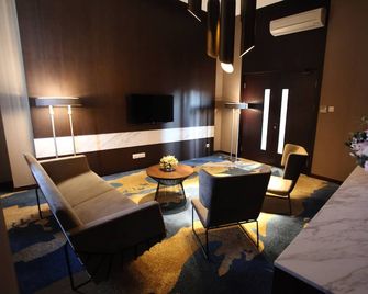 Midtown Hotel Samarinda - Samarinda - Vardagsrum
