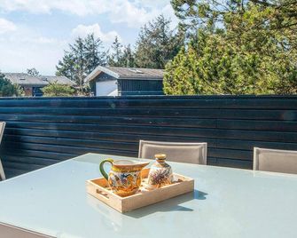 Child Friendly Holiday Home in Fanø near Sea - Fanø - Balcón
