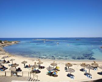 Hostal Doris - Adults Only - Colònia de Sant Jordi - Strand