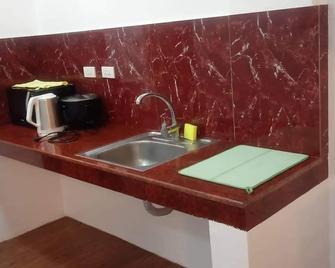 Cozy Condo Type Apartment Super Close To Surfing Area - 2 Mins Walk To The Beach - San Fernando - Kitchen