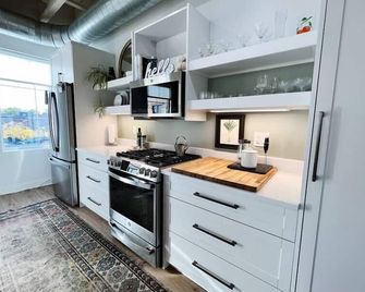 The Quarters | Suite 1 - Grafton - Cocina