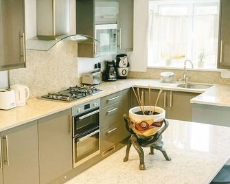 Home at City Airport Excel Eastlondon Un - Old Windsor - Cocina