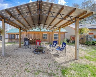 Near Steinhatchee River Studio With Scre - Steinhatchee - Patio