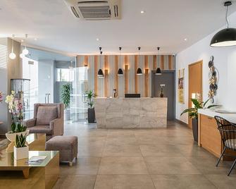 Elia Agia Marina Hotel - Agia Marina - Front desk