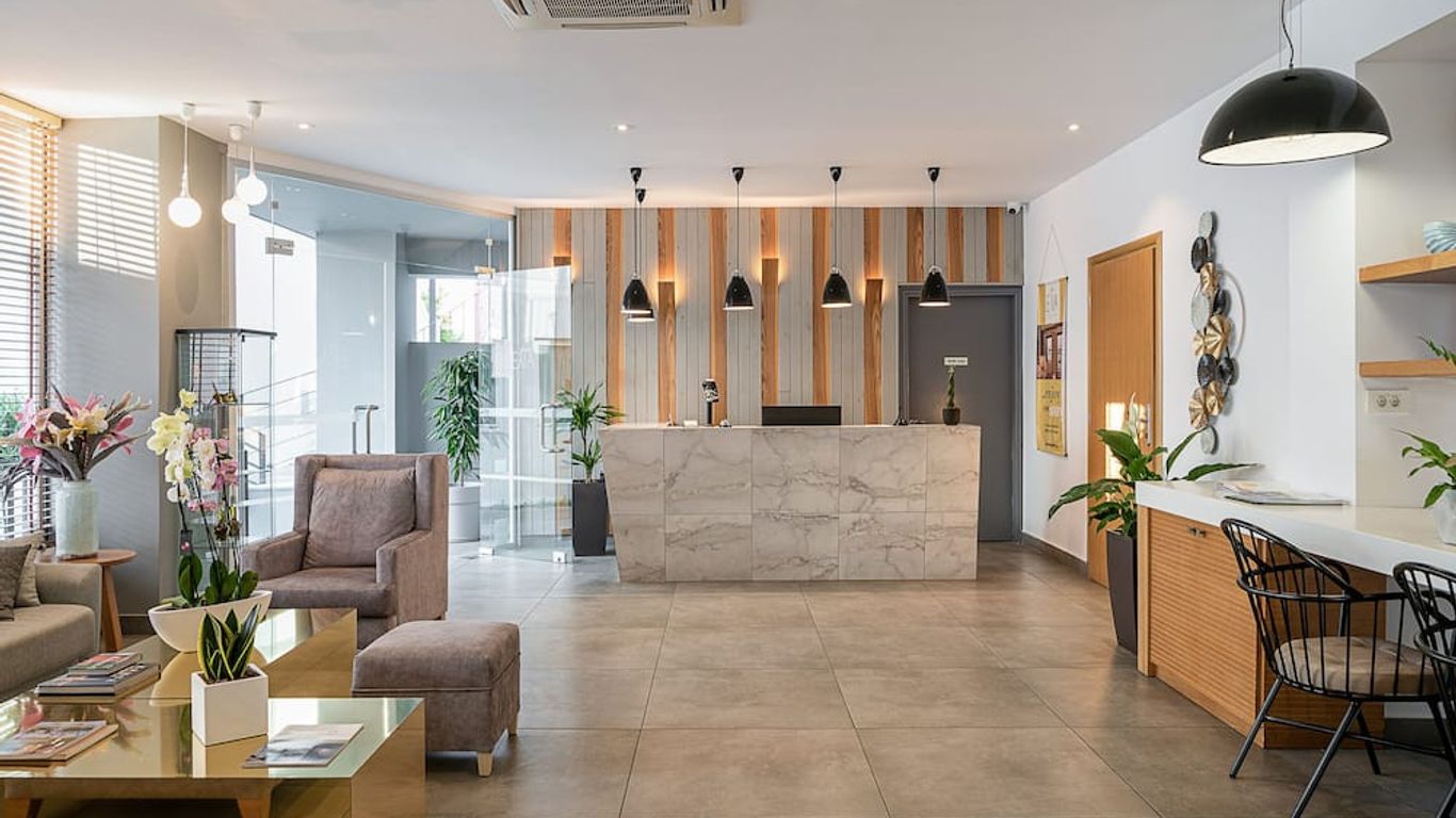 Elia Agia Marina Hotel