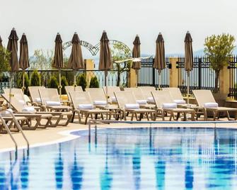Natura All Seasons Boutique Hotel - Burgas - Basen