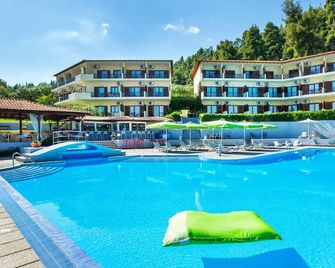Palladium Hotel - Kriopigi - Pool