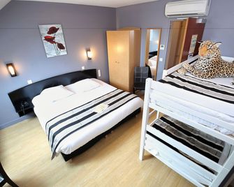 Hôtel Le Bayeux - באיואו - חדר שינה