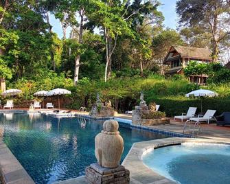 Koh Chang Cliff Beach Resort - Ko Chang - Pool
