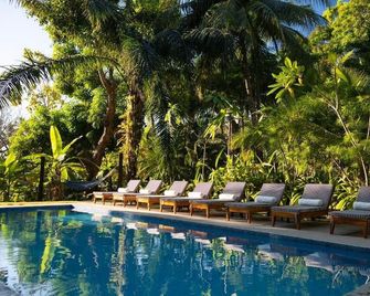 Nya Hotel - Montezuma - Pool