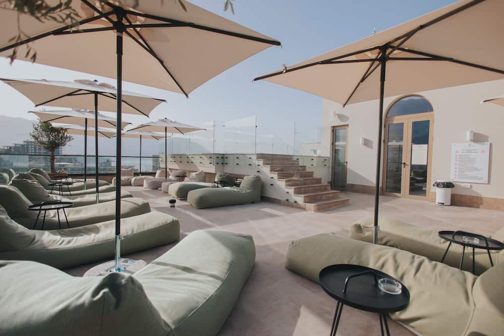 Infinity Hotel & More thumbnail 2