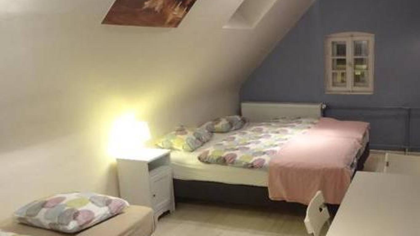 Rosemary's Private Ensuite Rooms in Old Town