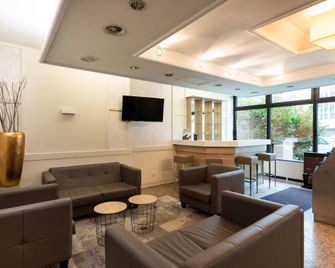 جارنر هوتل فرانكفورت بالمينجارتن باي آيتش جي - فرانكفورت ام ماين - ردهة