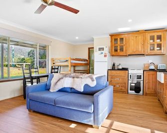 Braeside Cabin One Pinkwood - Central Tilba - Cocina