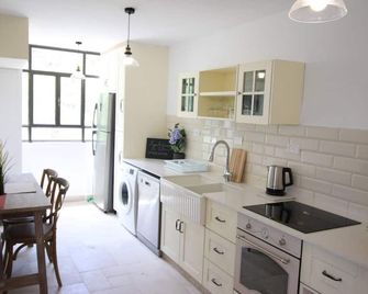 Luxurious apartment in Jerusalem - Katamon - Jerusalem - Kitchen