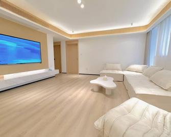 ZHome-Modern 3 bedrooms apartment - near NanJing Road - Shanghai - Soggiorno