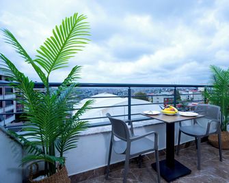 Bulton Hotel Airport - Arnavutköy - Balcón