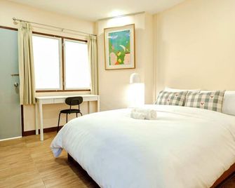 Thong Poon Apartment Chiang Mai - Chiang Mai - Bedroom