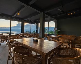 Tribhuwana Padma Lake Resort - Kintamani - Restaurante
