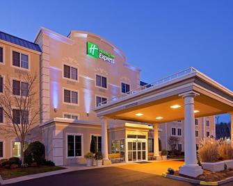 Holiday Inn Express Boston - Milford, An IHG Hotel - Milford - Gebouw
